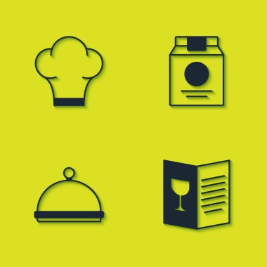 Şef şapkası, restoran kafe menüsü, tepsi ve çevrimiçi sipariş ve teslimat ikonu ile kaplı. Vektör