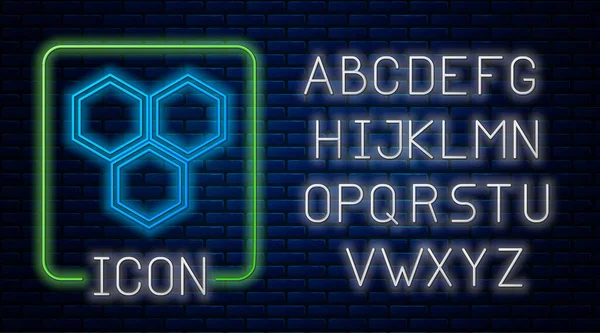 Leuchtende neonfarbene Honeycomb-Ikone isoliert auf Backsteinwand Hintergrund. Das Symbol der Honigzellen. Süße natürliche Nahrung. Neonlicht-Alphabet. Vektor — Stockvektor