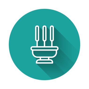 Beyaz çizgi yanan aromatik tütsü çubukları uzun gölgeli izole edilmiş. Yeşil daire düğmesi. Vektör