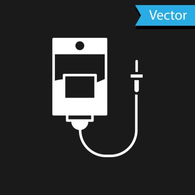 Siyah arkaplanda beyaz serum torbası simgesi var. Kan torbası. Kan bağışı konsepti. Tedavi ve terapi kavramı, kemoterapi. Vektör İllüstrasyonu.