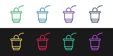 Çizgi bira pong oyunu simgesini siyah ve beyaz arkaplanda izole et. Alkol partisi oyunu. Vektör