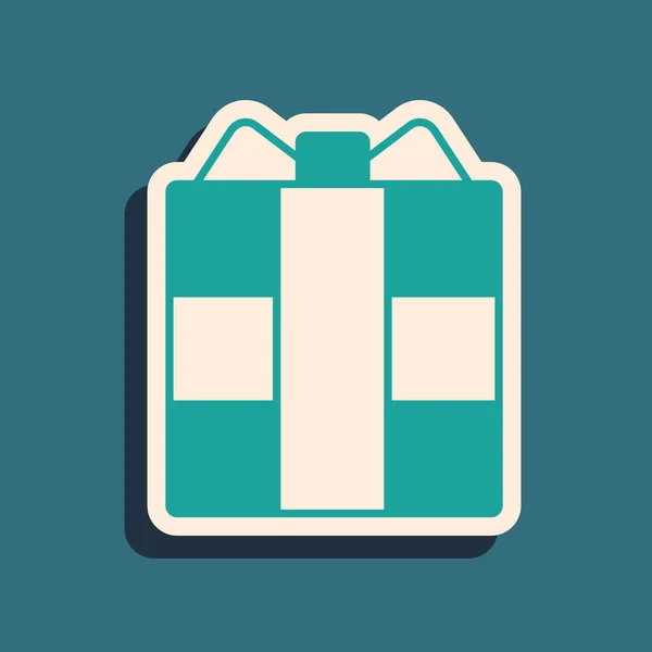 绿色礼品盒图标孤立在绿色背景 长影子风格 — 图库矢量图片