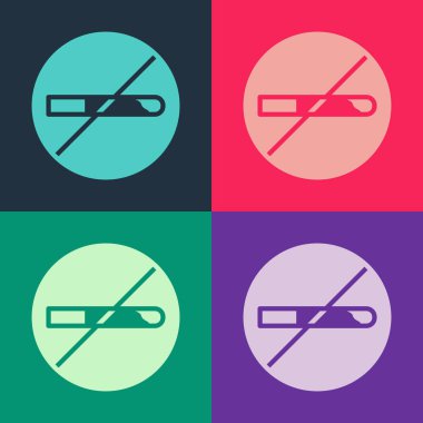 Pop art. Arka planda sigara içilmeyen simge izole edildi. Sigara sembolü. Vektör