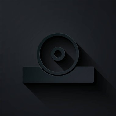 Kağıt kesiği Otolaryngological baş yansıtıcı ikonu siyah arkaplanda izole edilmiş. Hastaların kulak, boğaz ve burun muayenesi için ekipman. Kağıt sanatı tarzı. Vektör.