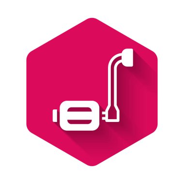 Uzun gölgeli beyaz bisiklet pedalı simgesi. Pembe altıgen düğmesi. Vektör.