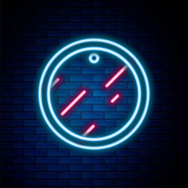 Parlayan neon hattı kesme tahtası simgesi tuğla duvar arka planında izole edildi. Kesme tahtası sembolü. Renkli taslak konsepti. Vektör