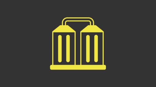 Yellow Granary ikon isolerad på grå bakgrund. Silo med säd, hiss, kornbod, fabrik. Lager av sädesslag. 4K Video motion grafisk animation — Stockvideo