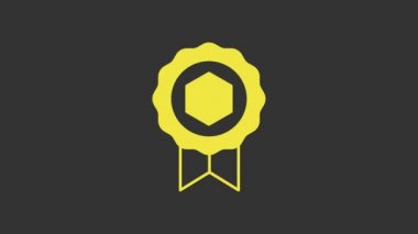 Sarı Bal ödülü ikonu gri arkaplanda izole edildi. Bal madalyası. 4K Video hareketli grafik canlandırması