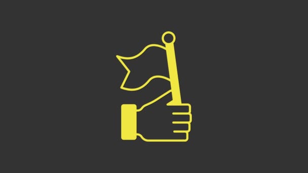 Gul Hand håller flaggan ikon isolerad på grå bakgrund. Seger, vinna och erövra motgångar koncept. 4K Video motion grafisk animation — Stockvideo