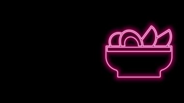 Plaka simgesindeki parlak neon hattı Nachos siyah arkaplanda izole edildi. Tortilla cipsi veya nachos tortilla. Geleneksel Meksika fast food menüsü. 4K Video hareketli grafik canlandırması