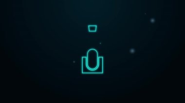 Parlayan neon hattı şarap şişesi simgesi siyah arkaplanda izole edilmiş. 4K Video hareketli grafik canlandırması