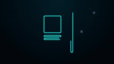 Parlayan neon hat trafik levhası. Siyah arkaplanda sinyal simgesi izole edildi. İşaretçi sembolü. İzole sokak bilgi levhası. Yön tabelası. 4K Video hareketli grafik canlandırması