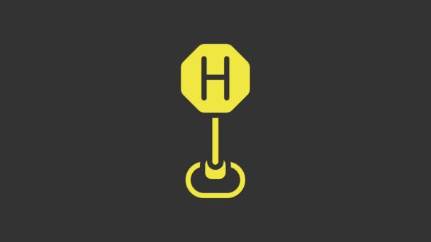 Ікона дорожнього руху Жовтого госпіталю ізольована на сірому фоні. Правила дорожнього руху та безпечне водіння. 4K Відеографічна анімація — стокове відео