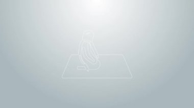 Mavi çizgili Müslüman adam gri arka planda izole edilmiş halı ikonu üzerinde dua ediyor. 4K Video hareketli grafik canlandırması