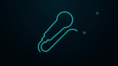 Parlayan neon hattı mikrofon simgesi siyah arkaplanda izole edildi. Radyodaki mikrofondan. Sözcü işareti. 4K Video hareketli grafik canlandırması
