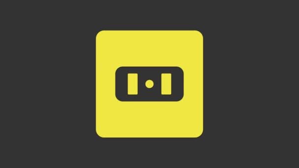 Κίτρινη εικόνα ηλεκτρικής εξόδου απομονωμένη σε γκρι φόντο. Υποδοχή ρεύματος. Το σύμβολο της Ροζέτας. 4K Γραφική κίνηση κίνησης βίντεο — Αρχείο Βίντεο