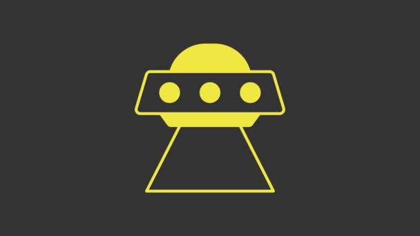 Icono amarillo de la nave espacial UFO volando aislado sobre fondo gris. Platillo volador. Nave espacial alienígena. Objeto volador desconocido futurista. Animación gráfica de vídeo 4K — Vídeo de stock