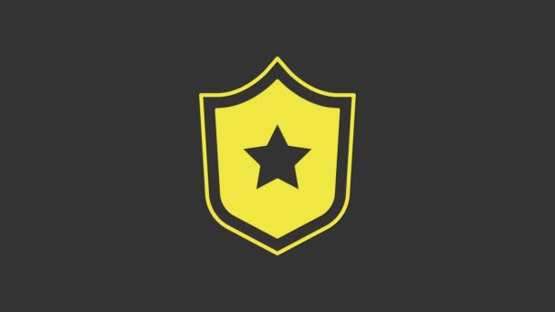 Yellow Police badge icon isolated on grey background. Sheriff badge sign. Shield with star symbol. 4K Video motion graphic animation — Stock Video