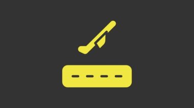 Sarı Uçak kalkış ikonu gri arkaplanda izole edildi. Uçak taşıma sembolü. 4K Video hareketli grafik canlandırması