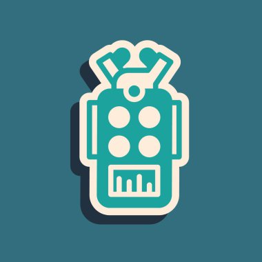 Yeşil mikrofon simgesi yeşil arkaplanda izole edildi. Radyodaki mikrofondan. Sözcü işareti. Uzun gölge tarzı. Vektör