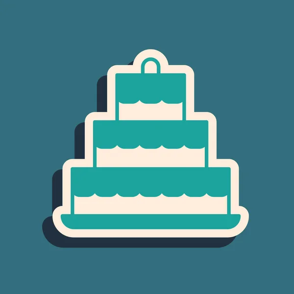 Green Cake mit brennenden Kerzen Symbol isoliert auf grünem Hintergrund. Alles Gute zum Geburtstag. Langer Schatten. Vektor — Stockvektor