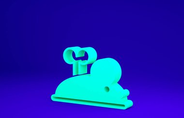 Mavi arkaplanda yeşil Clockwork fare simgesi izole edildi. Fare oyuncağı ol. Minimalizm kavramı. 3d illüstrasyon 3B canlandırma