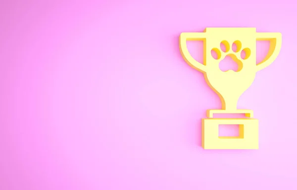 Yellow Pet award symbool pictogram geïsoleerd op roze achtergrond. Medaille met hond voetafdruk als huisdieren tentoonstelling winnaar concept. Minimalisme concept. 3d illustratie 3D renderen — Stockfoto