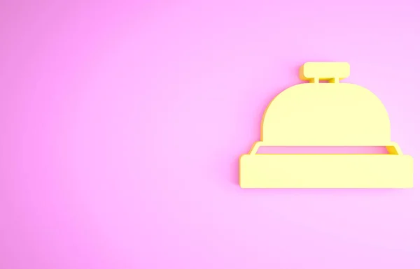 Ícone de sino de serviço do hotel amarelo isolado no fundo rosa. Sino de recepção. Conceito de minimalismo. 3D ilustração 3D render — Fotografia de Stock