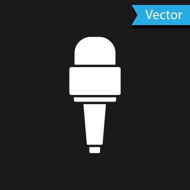 Siyah arkaplanda beyaz mikrofon simgesi izole edildi. Radyodaki mikrofondan. Sözcü işareti. Vektör