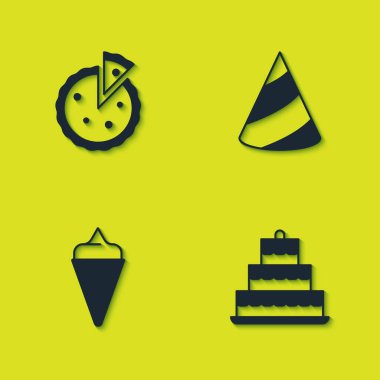 Ev yapımı turta, yanan mumlu pasta, dondurma külahı ve parti şapkası ikonu. Vektör