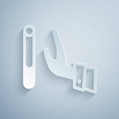 Kağıt kesiği, gri arka planda izole edilmiş sigara ikonunu bırakıyor. Tütün tabelası. Sigara içme sembolü. Sağlıklı bir yaşam tarzı. Kağıt sanatı tarzı. Vektör