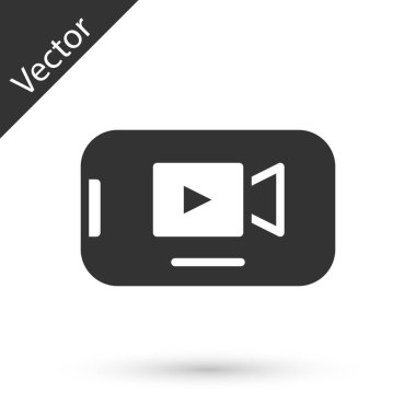 Gri Online video oynatma simgesi beyaz arkaplanda izole edildi. Akıllı telefon ve üzerinde oyun işareti olan film şeridi. Vektör
