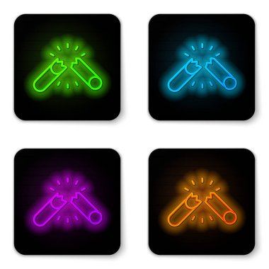 Parlayan neon hattı beyaz arka planda izole edilmiş kırık sigara ikonu. Tütün tabelası. Sigara içme sembolü. Siyah kare düğme. Vektör