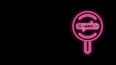 Parlayan neon hattı Siyah arkaplanda sigara içilmeyen simge. Sigara içmek yasaktır işareti. 4K Video hareketli grafik canlandırması