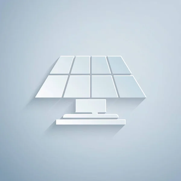 Corte de papel Icono del panel de energía solar aislado sobre fondo gris. Estilo de arte de papel. Vector — Archivo Imágenes Vectoriales