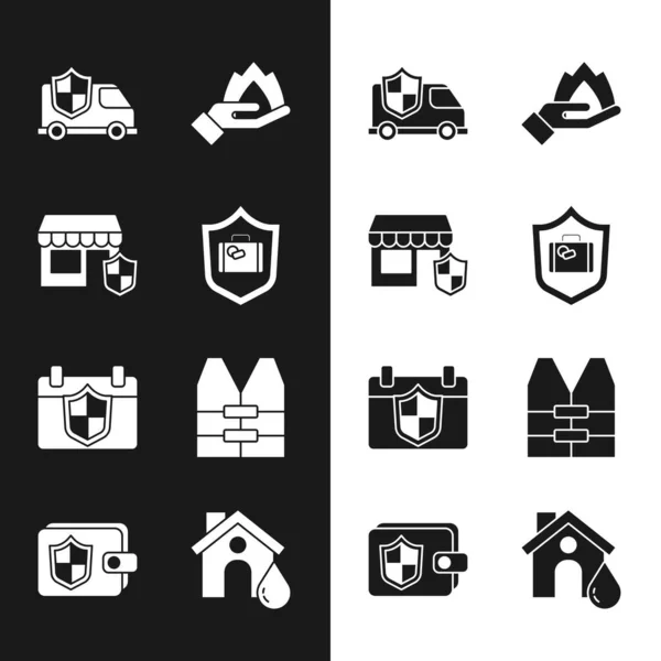 Set Maleta de viaje con escudo, Edificio comercial, Coche, Mano de fuego, Calendario, Chaleco salvavidas, Inundación de la casa e icono de la billetera. Vector — Vector de stock