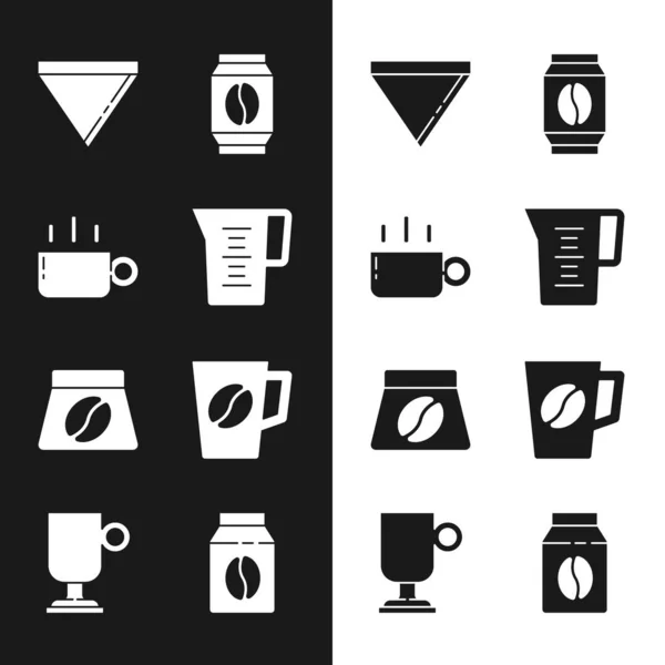 Set Krug Glas mit Wasser, Kaffeetasse, Papierfilter, Beutel Kaffeebohnen und irisches Symbol. Vektor — Stockvektor