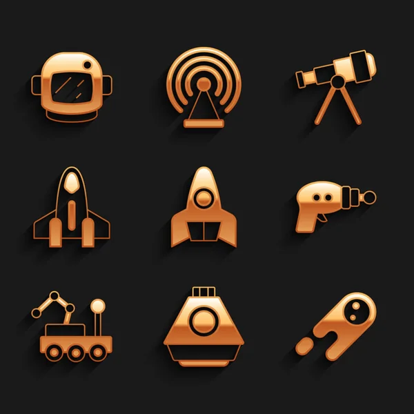 Set Rocket ship, Space capsule, Comet falling down fast, Ray gun, Mars rover, Telescope and Astronaut helmet icon. Vector — Stock Vector