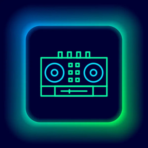 Ragyogó neon vonal DJ távoli lejátszására és keverésére zenei ikon elszigetelt fekete háttérrel. DJ mixer vinyl lejátszóval és távirányítóval. Színes vázlat koncepció. Vektor — Stock Vector
