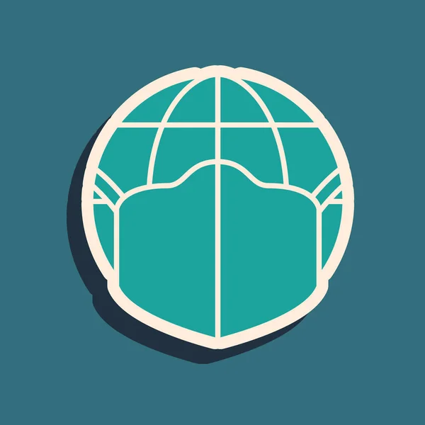 Globe de la Terre verte avec icône masque médical isolé sur fond vert. Style ombre longue. Vecteur. — Image vectorielle