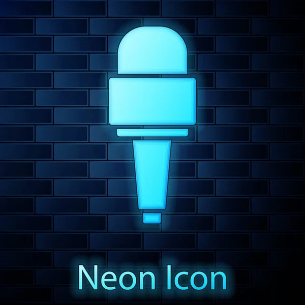 Lumineux néon icône Microphone isolé sur fond de mur de briques. Sur micro micro radio. Signal haut-parleur. Vecteur — Image vectorielle