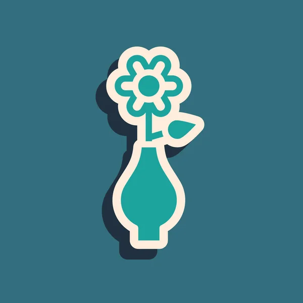 Groene Bloem in vaas pictogram geïsoleerd op groene achtergrond. Lange schaduw stijl. Vector — Stockvector