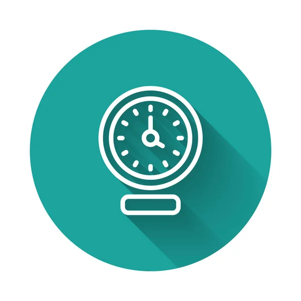 Icono de reloj de línea blanca aislado con fondo de sombra largo. Símbolo de tiempo. Botón círculo verde. Vector — Vector de stock