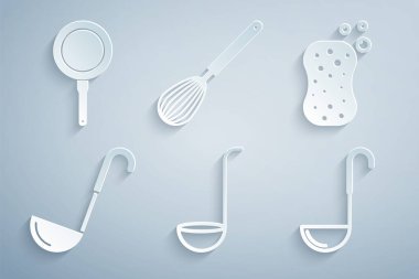 Mutfak kepçesi, köpüklü sünger çırpma ve kızartma tavası ikonu hazırla. Vektör