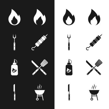 Izgara şiş kebap, barbekü çatalı, ateş alevi, ketçap şişesi çapraz bıçak ve spatula, ızgara ve ikon hazırla. Vektör