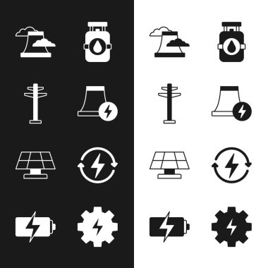 Nükleer enerji santrali, elektrik kulesi, propan gaz tankı, güneş enerjisi paneli, şarj etme, vites ve şimşek ve pil ikonu ayarlayın. Vektör