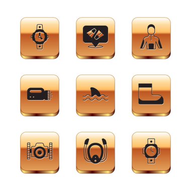 Dalış saatini ayarla, dalgıç için fotoğraf makinesi, şnorkel, köpekbalığı, fener, dalış tulumu dalgıcı ve Flippers yüzme ikonu ile maske. Vektör