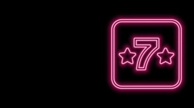 Siyah arkaplanda yonca sembolü olan parlak neon hattı kumarhane kumar makinesi. Kumar oyunları. 4K Video hareketli grafik canlandırması