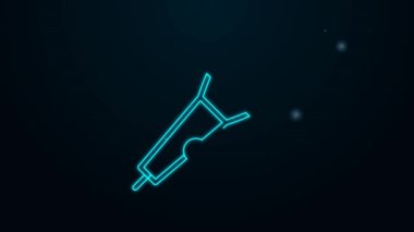 Parlayan neon hattı mikrofon simgesi siyah arkaplanda izole edildi. Radyodaki mikrofondan. Sözcü işareti. 4K Video hareketli grafik canlandırması