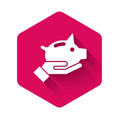 Beyaz Domuz kumbarası ikonu uzun gölgeli izole edilmiş. Tasarruf ya da para birikimi, yatırım. Pembe altıgen düğmesi. Vektör..